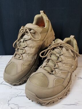 Merrell Moab 3 Tactical Shoe in Dark Coyote colorway - Men's size 11